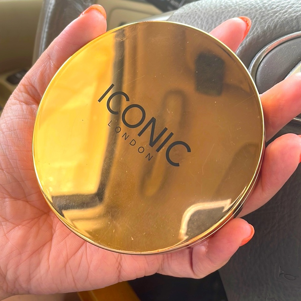 Iconic London Ultimate Bronzing Powder